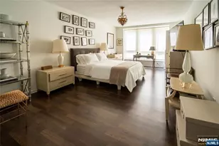130 Kensington Dr, Fort Lee, NJ 07024 - Photo 21