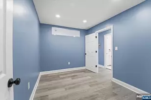 816 W Grand Street 3B, Elizabeth, NJ 07202 - Photo 17
