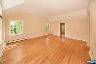 50 Midland Avenue, Wyckoff Township, NJ 07481 - Photo 17