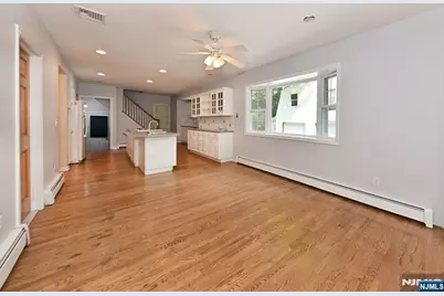 50 Midland Avenue, Wyckoff Township, NJ 07481 - Photo 11