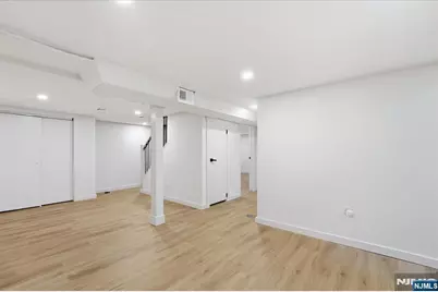 180 Sheridan Avenue, Clifton, NJ 07011 - Photo 31