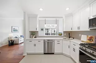 281 Riverwalk Way 160, Clifton, NJ 07014 - Photo 11