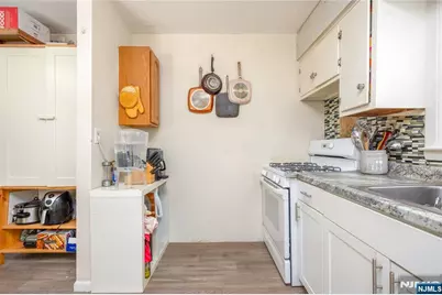 39 Broadway, West Milford, NJ 07480 - Photo 11