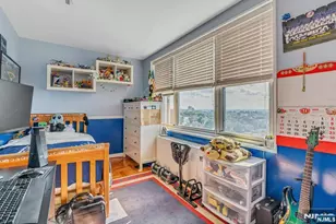2000 Linwood Ave 16J, Fort Lee, NJ 07024 - Photo 13