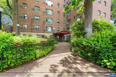 2345 Linwood Avenue 6H #6H, Fort Lee, NJ 07024 - Photo 15