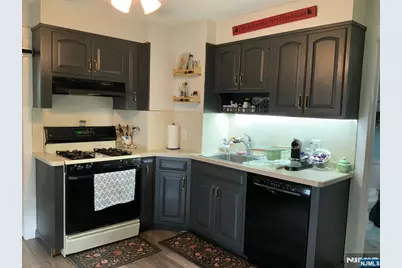 210 Franklin Avenue, Wyckoff Township, NJ 07481 - Photo 5