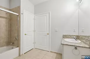 9104 Ravenscroft Rd, Clifton, NJ 07013 - Photo 31