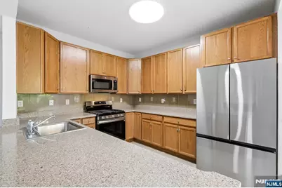 9104 Ravenscroft Road, Clifton, NJ 07013 - Photo 13