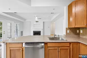 9104 Ravenscroft Rd, Clifton, NJ 07013 - Photo 15