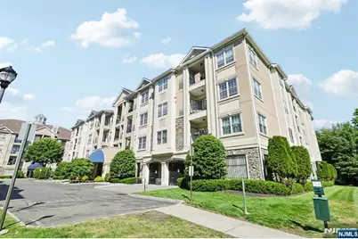 9104 Ravenscroft Road, Clifton, NJ 07013 - Photo 5