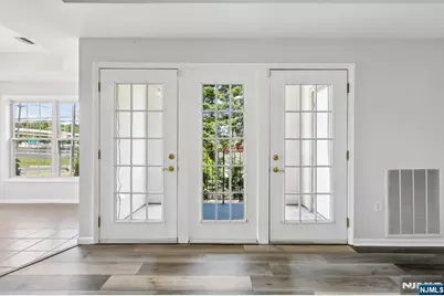 9104 Ravenscroft Road, Clifton, NJ 07013 - Photo 19