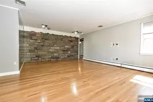 11 Mountain Ridge Dr, Wayne, NJ 07470 - Photo 7