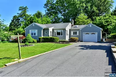 11 Mountain Ridge Drive, Wayne, NJ 07470 - Photo 3