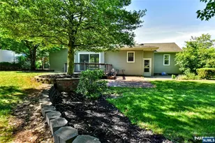 11 Mountain Ridge Dr, Wayne, NJ 07470 - Photo 27