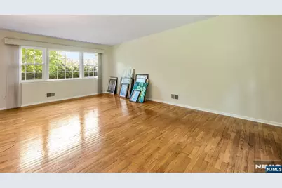 37 Wolfe Drive, Wanaque, NJ 07465 - Photo 5