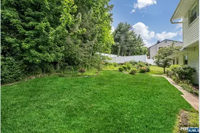 37 Wolfe Drive, Wanaque, NJ 07465 - Photo 29