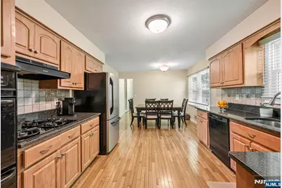 37 Wolfe Drive, Wanaque, NJ 07465 - Photo 11