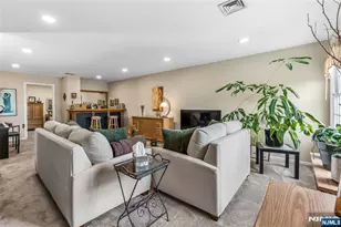 8 Quartz Ln, Paterson, NJ 07501 - Photo 19