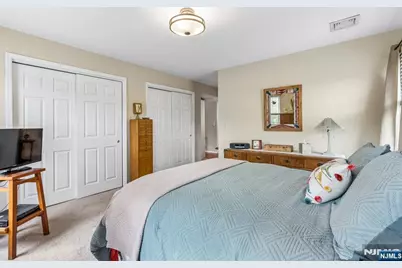8 Quartz Lane, Paterson, NJ 07501 - Photo 13