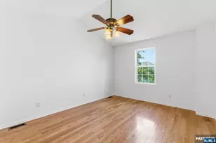 131 Brittany Ct, Clifton, NJ 07013 - Photo 23