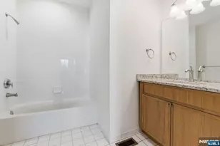 131 Brittany Ct, Clifton, NJ 07013 - Photo 31