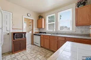 31 Division Ave, Belleville, NJ 07109 - Photo 17