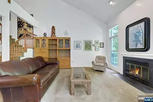 172 Grandview Ln, Mahwah, NJ 07430 - Photo 21