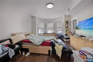 196 Windsor St, Kearny, NJ 07032 - Photo 15