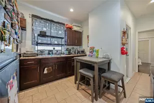 196 Windsor St, Kearny, NJ 07032 - Photo 9