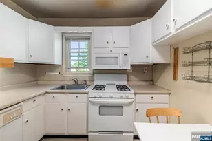 234 Ridgefield Ave, Bogota, NJ 07603 - Photo 9
