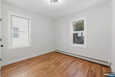 203-205 Hansbury, Newark, NJ 07112 - Photo 11