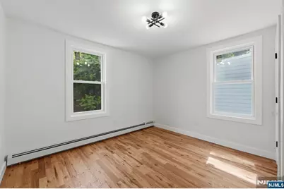 203-205 Hansbury, Newark, NJ 07112 - Photo 29