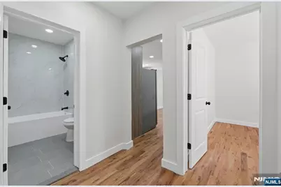 203-205 Hansbury, Newark, NJ 07112 - Photo 23