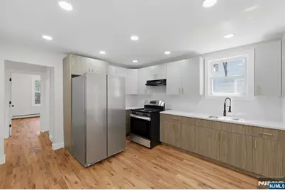 203-205 Hansbury, Newark, NJ 07112 - Photo 21