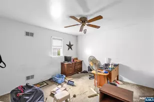 301 S Blvd, Saddle Brook Township, NJ 07663 - Photo 15