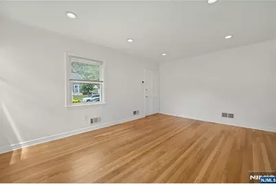 166 Beverly Hill Road, Clifton, NJ 07012 - Photo 7