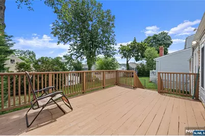 166 Beverly Hill Road, Clifton, NJ 07012 - Photo 15