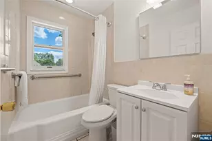 166 Beverly Hill Rd, Clifton, NJ 07012 - Photo 11