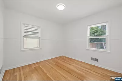 166 Beverly Hill Road, Clifton, NJ 07012 - Photo 9