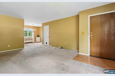 18 Wedgewood Drive 25 #25, Verona, NJ 07044 - Photo 7