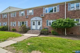 18 Wedgewood Dr 25, Verona, NJ 07044 - Photo 23
