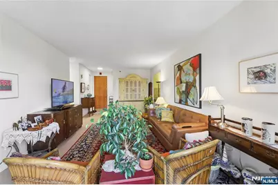 100 Carlyle Drive 5Hs #5HS, Cliffside Park, NJ 07010 - Photo 7