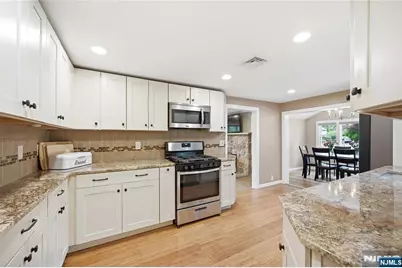 13 Highview Trail, Jefferson Township, NJ 07885 - Photo 7