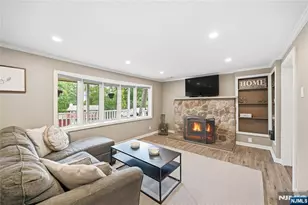 13 Highview Trail, Jefferson Township, NJ 07885 - Photo 3