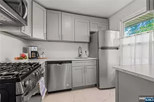 23-08 Howard D, Fair Lawn, NJ 07410 - Photo 7