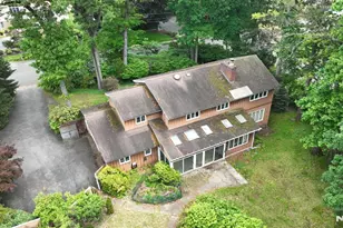 9 Lyncrest Dr, Paramus, NJ 07652 - Photo 9