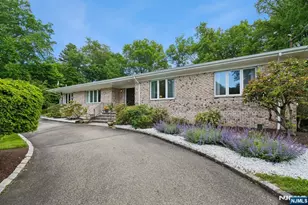 107 Arverne Rd, West Orange Township, NJ 07052 - Photo 3