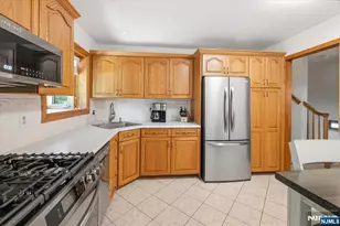 600 Sloat Pl, River Vale Township, NJ 07675 - Photo 11