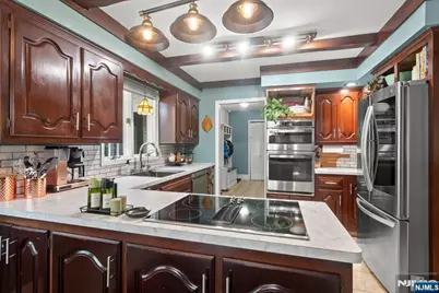 21 Carteret Street, West Milford, NJ 07480 - Photo 17