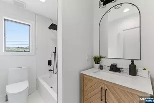 95 Huron Ave, Clifton, NJ 07013 - Photo 27